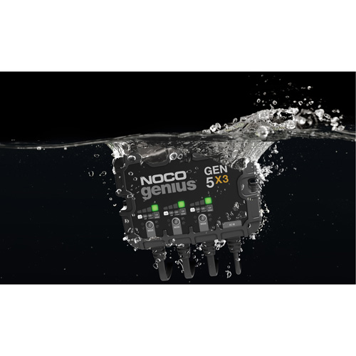Chargeur de batterie embarqu&eacute; &agrave; 3 sorties de 15 amp&egrave;res Gen5X3 Genius Equipex