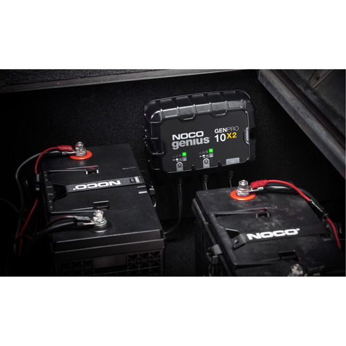 Chargeur de batterie embarqu&eacute; &agrave; 2 sorties de 20 amp&egrave;res GenPro10X2 Genius Equipex