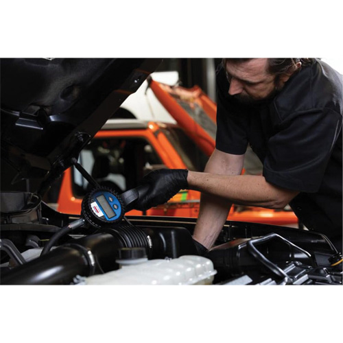 D&eacute;bitm&egrave;tre &eacute;lectronique de lubrifiant avec rallonge flexible &agrave; 90° Equipex