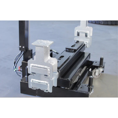 Cric de levage dextr&eacute;mit&eacute; par pare-chocs, Capacit&eacute; de 12 tonne(s), 8" - 15-3/4" h Equipex