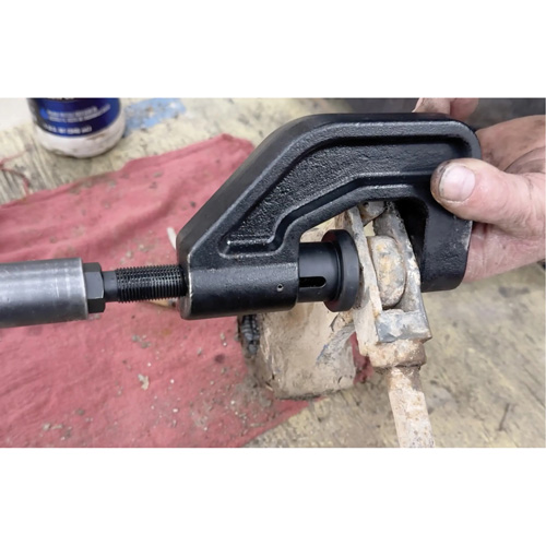 Presse-axe de chape de frein pour camions de classes 6 &agrave; 8 Equipex