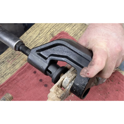 Presse-axe de chape de frein pour camions de classes 6 &agrave; 8 Equipex