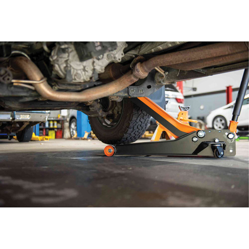 Cric rouleur &agrave; levage &eacute;lev&eacute; avec manche en 2 morceaux, 3,5 tonne(s) Capacit&eacute;, 3-7/20" Abaiss&eacute;e, Hydraulique &agrave; main Equipex