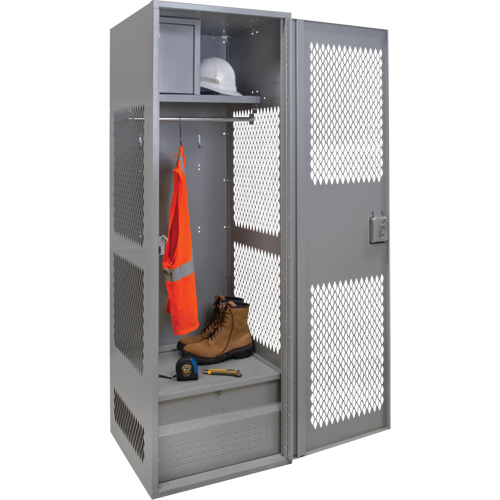 Casier pour &eacute;quipement avec porte, Acier, 24" la x 24" p x 72" h, Gris Equipex