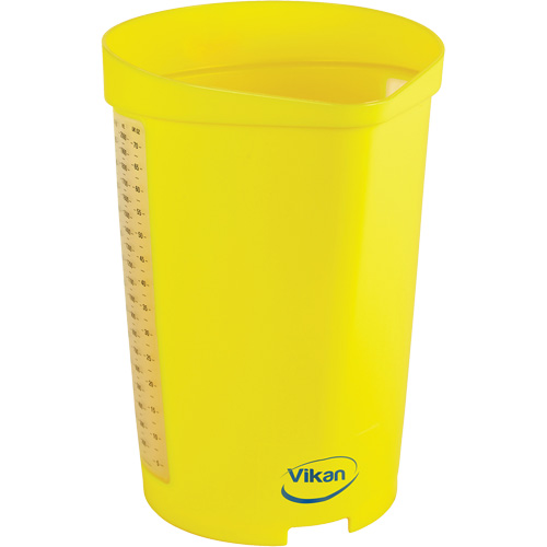 Cruche gradu&eacute;e, Plastique, Jaune, 65 oz Equipex