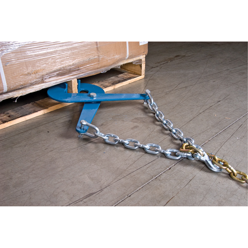 Tire-palette, 16 lb Poids, 7" Ouverture des m&acirc;choires, 5000 lb Capacit&eacute; de tirage, 3" Hauteur de la m&acirc;choire Equipex