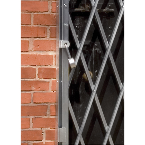 Barri&egrave;res de porte robustes, Simple, 4' lo x 5' 9" h d&eacute;ploy&eacute; Equipex