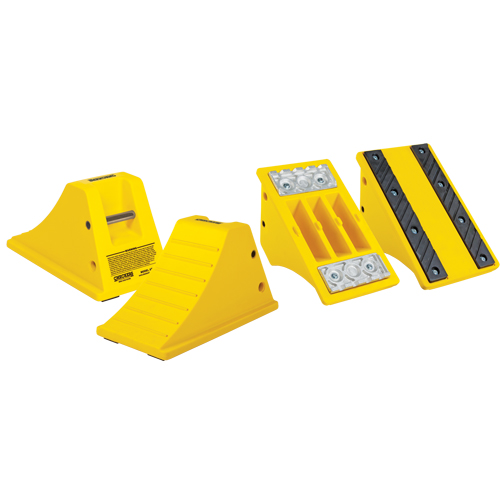 Cales-roue tout-terrain robustes, Polyur&eacute;thane, Jaune s&eacute;curit&eacute;, 11-1/4" la x 21" p x 12-1/4" h Equipex