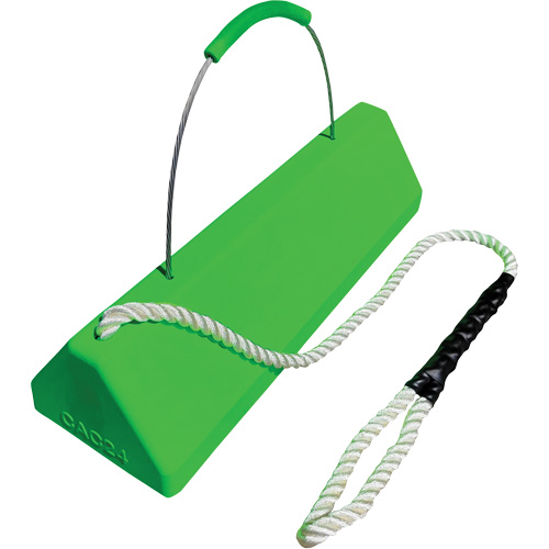 Cale de roue pour avion Checkers Safety SafeRay avec poign&eacute;e &agrave; c&acirc;ble avec cordage en boucle, Ur&eacute;thane, Vert fluorescent, 24" la x 8" p x 6" h Equipex