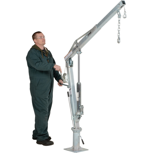 Grue &agrave; fl&egrave;che pour camion actionn&eacute;e par treuil, Capacit&eacute; de 500 lb (0,25 tonne), Limite de 99" Equipex
