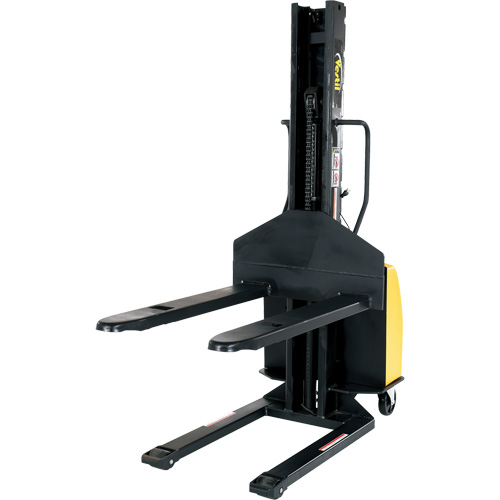 Gerbeur motoris&eacute; avec m&acirc;t &eacute;troit, Fonctionnement &eacute;lectrique, Capacit&eacute; 1500 lb, Lev&eacute;e max 63" Equipex
