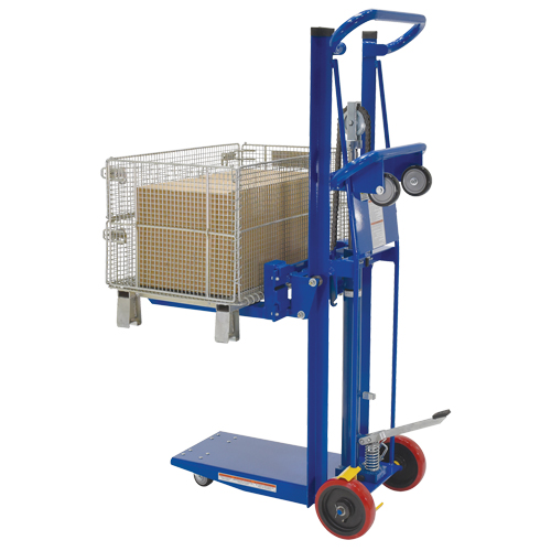 Empileur &agrave; plateforme, M&eacute;canisme Pompe au pied, Capacit&eacute; de 750 lb, Levage max de 52" Equipex