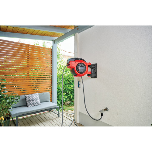 D&eacute;vidoir de tuyau d'arrosage sans fil, 100' Equipex