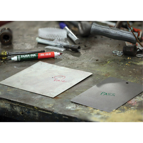 Markal&reg; Dura-Ink&reg; Dual Colour Permanent Ink Marker, Green/Red, Bullet Tip Equipex