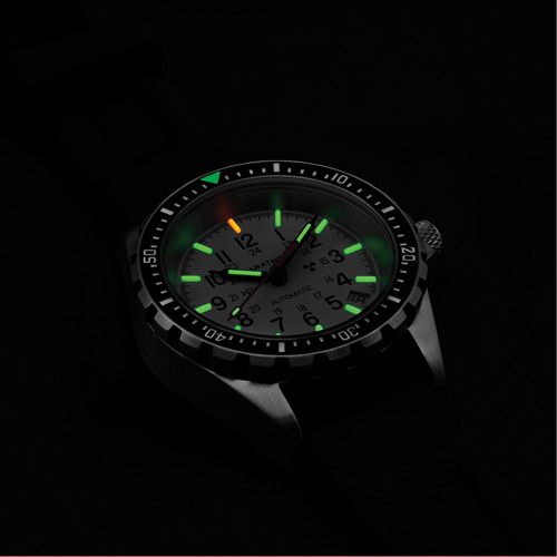 Montre automatique moyenne pour plongeur &eacute;dition arctique, Num&eacute;rique, &agrave; piles, 36 mm, Noir Equipex