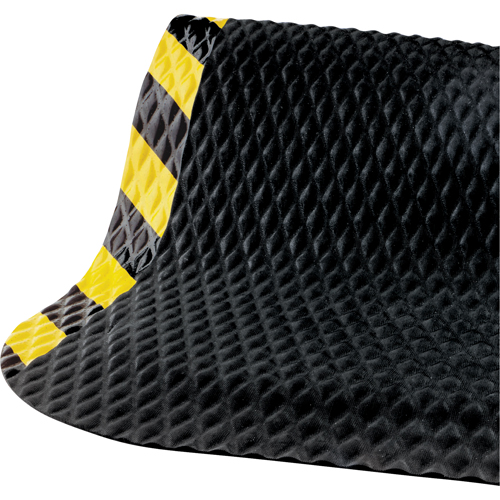 Tapis Hog Heaven no 424, Losange, 2' x 3' x 7/8", Noir/Jaune, Nitrile Equipex