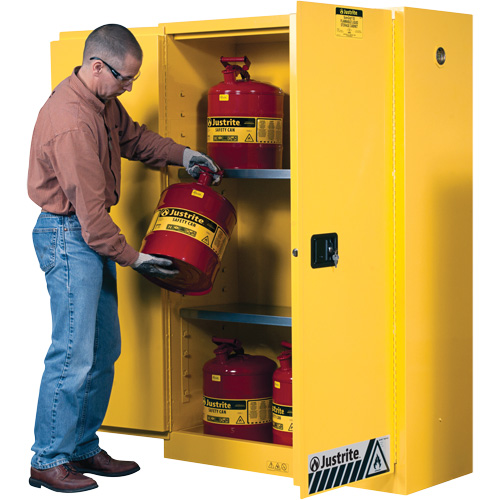 Armoires Sure-Grip EX pour produits inflammables, 45 gal., 2 Porte(s), 43" La x 65" h x 18" p Equipex