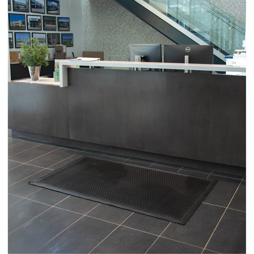 Low-Profile Matting, Rubber, Scraper Type, Solid Pattern, 3' x 5', Black Equipex