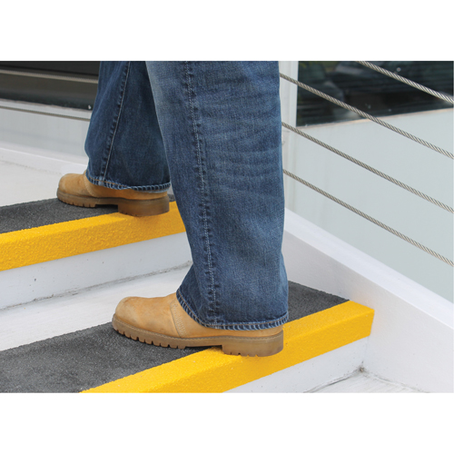Safestep&reg; Anti-Slip Step Cover, 13.5" W x 32" L, Black & Yellow Equipex
