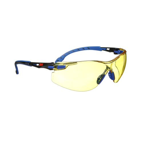 Lunettes de s&eacute;curit&eacute; Solus avec lentilles Scotchgard, Lentille Ambr&eacute;e, Antibu&eacute;e, R&eacute;pond ou surpasse la norme CSA Z94.3 Equipex