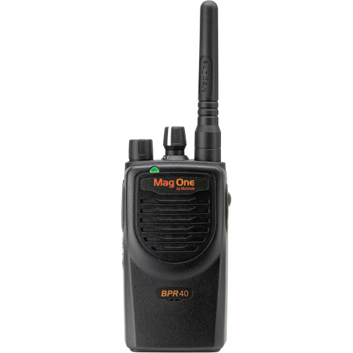 Radio portative de s&eacute;rie BPR40, Bande UHF/VHF, 8 canaux, Port&eacute;e 300 000 pi² Equipex