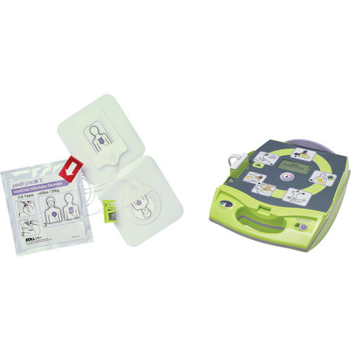 D&eacute;fibrillateur enti&egrave;rement automatis&eacute; AED Plus en anglais avec &eacute;lectrodes Pedi-Padz II suppl&eacute;mentaires, Automatique, Anglais, Classe 4 Equipex
