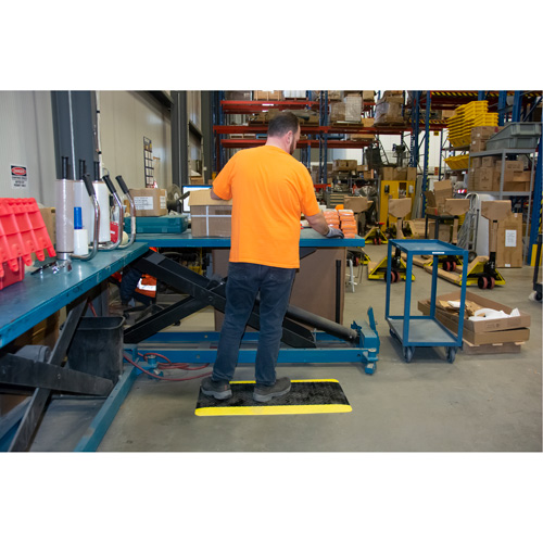 Anti-Fatigue Matting, Diamond, 1-2/3' x 3-1/4' x 3/4", Black/Yellow, Polyurethane Equipex