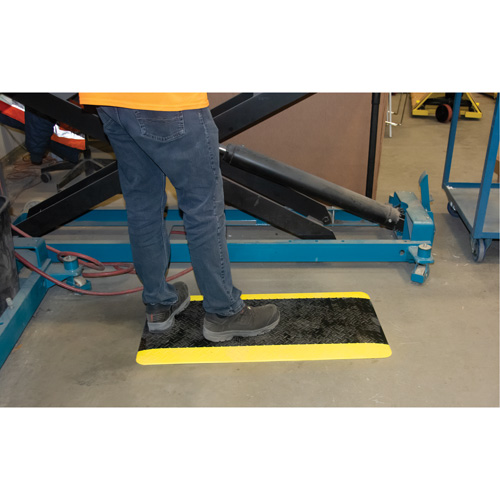 Anti-Fatigue Matting, Diamond, 1-2/3' x 3-1/4' x 3/4", Black/Yellow, Polyurethane Equipex