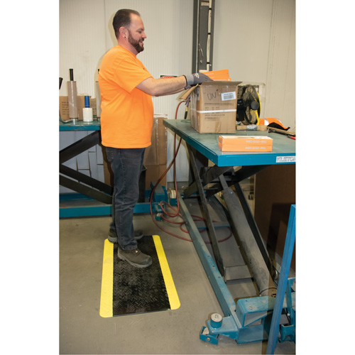 Anti-Fatigue Matting, Diamond, 1-2/3' x 3-1/4' x 3/4", Black/Yellow, Polyurethane Equipex