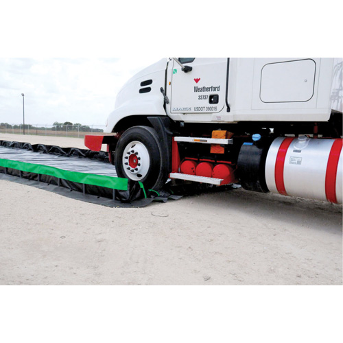 Ultimate Copolymer 2000 Ultra-Containment Berm&reg;, 5655 US gal. Capacity, 14' W x 54' L x 12" H, Hinge Bracket Equipex