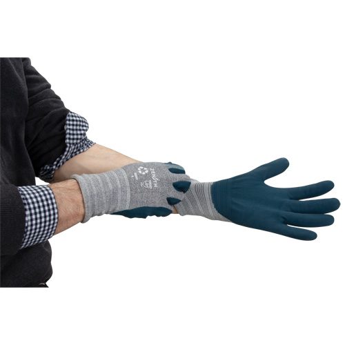 Gants &eacute;cologiques enduits et l&eacute;gers, 7, R&ecirc;vetement Mousse de nitrile, Calibre 15, Enveloppe en Polyester/rPET Equipex