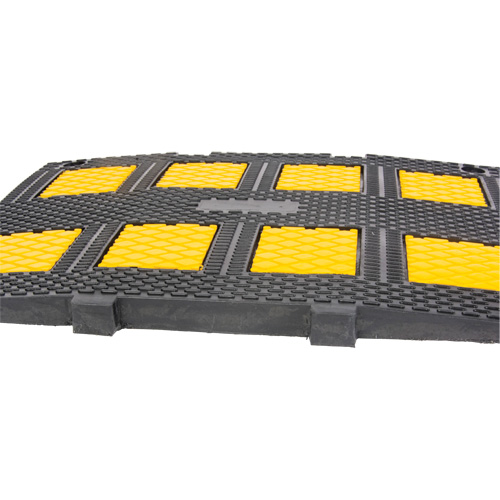 Middle Speed Hump, Rubber, 3' L x 20" W x 2" H Equipex