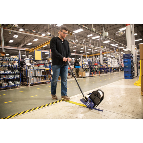 Ruban de marquage pour plancher ToughStripe Max, 2" x 100', Polyester, Noir et jaune Equipex