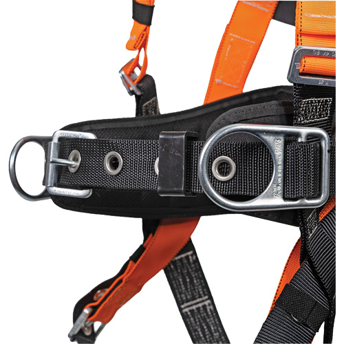 Harnais complet pour entrepreneur Miller Titan avec connecteur PFL/SRL et coussin lombaire, Certifi&eacute;e CSA, Classe AP, Moyen/Petit, Cap. 420 lb Equipex