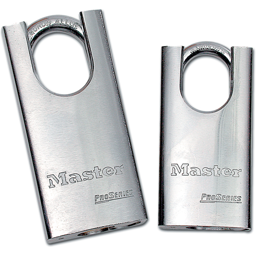 Cadenas &agrave; arceau prot&eacute;g&eacute;, Cl&eacute;s diff&eacute;rentes, Acier tremp&eacute;, Largeur de 1-3/4" Equipex