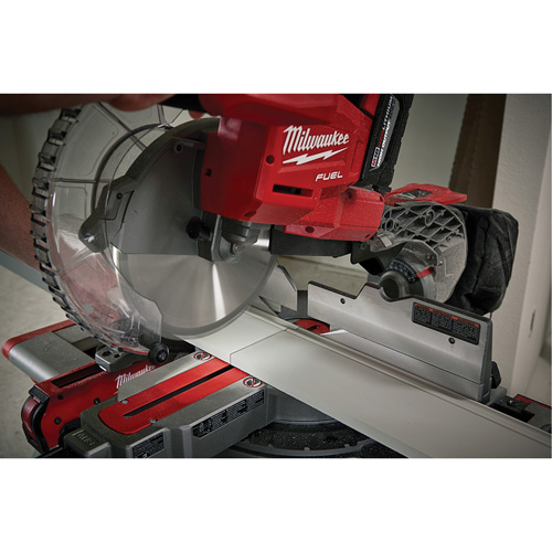 M18 Fuel Dual Bevel Sliding Compound Mitre Saw Kit Equipex