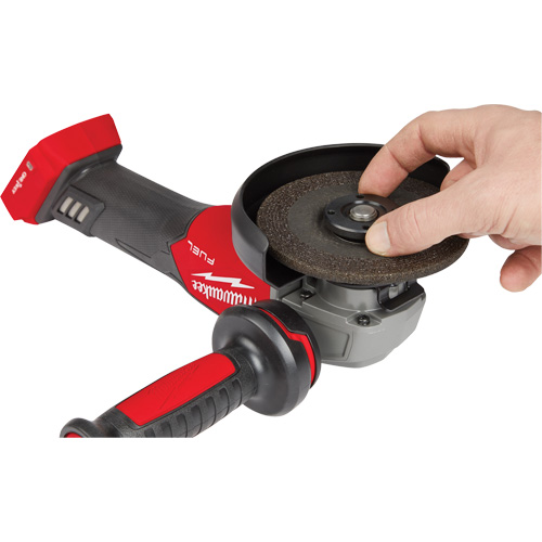 Meuleuse &agrave; frein avec interrupteur &agrave; glissi&egrave;re One-Key M18 Fuel (outil seulement), Roue de 4-1/2" ou 5", 18 V Equipex