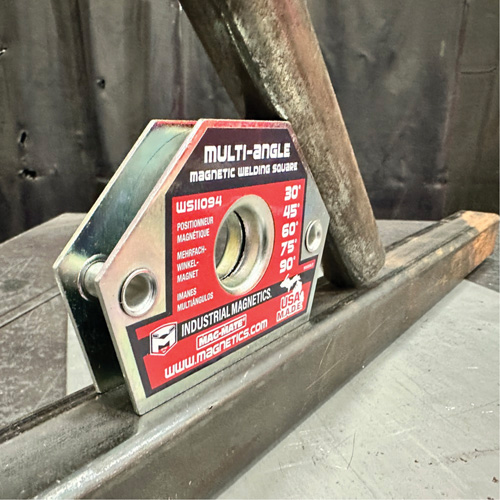 Magnetic Welding Squares, 4-3/8" L x 3/4" W x 3" H, 55 lbs. Equipex