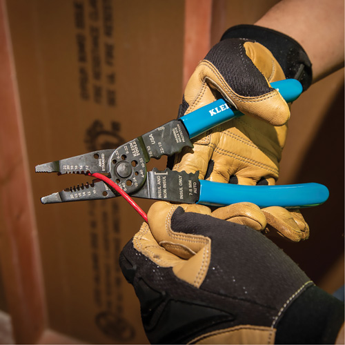 Outils polyvalents &agrave; bec long, 8-1/4" lo, 10 - 22 AWG Equipex