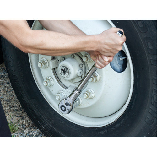 Cl&eacute; &agrave; cliquet &agrave; t&ecirc;te en larme &agrave; d&eacute;clenchement rapide &agrave; 24 dents, Prise de 3/4", Poign&eacute;e Ordinaire Equipex