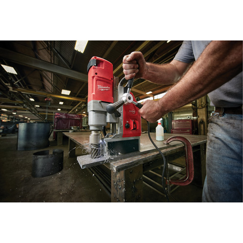 Ensemble de perceuse &eacute;lectromagn&eacute;tique, 1-1/2"/1-5/8", Pression de la pointe 600 lb Equipex