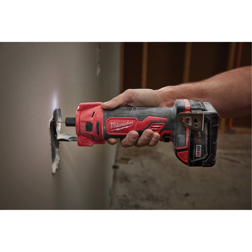Outil de d&eacute;coupe M18 (outil seulement) Equipex