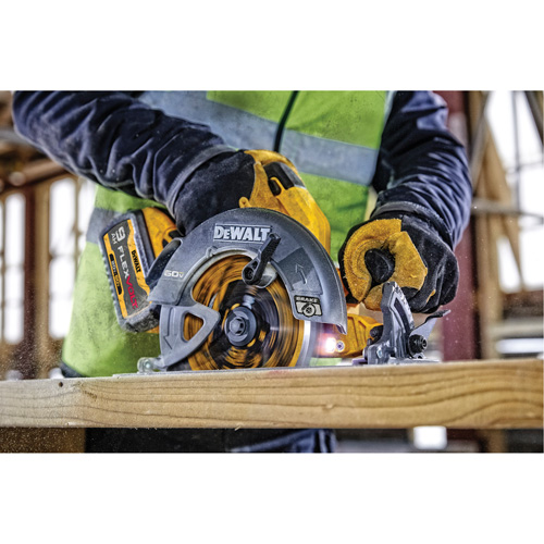 Ensemble scie circulaire sans fil Flexvolt Max** avec frein &eacute;lectrique, 7-1/4", 60 V Equipex
