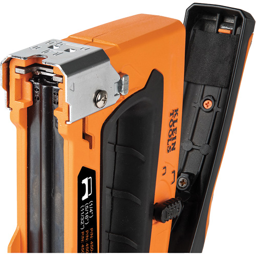 Loose Cable Stapler, 5/16"/1/4"/11/32" Staples Equipex