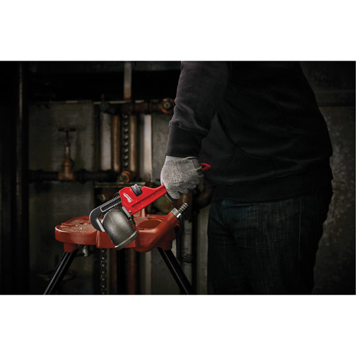 Cl&eacute; &agrave; tuyau, Cap des m&acirc;choires 1-1/2", Longueur 10", Fini Rev&ecirc;tement en poudre, Prise Ergonomique Equipex