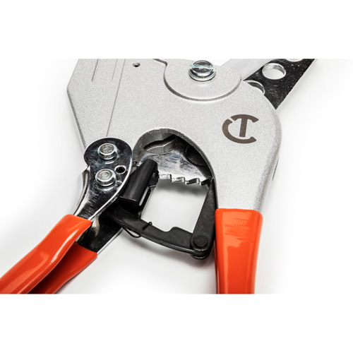 Coupe tuyau en PVC &agrave; rochet avec prises tremp&eacute;es, Capacit&eacute; de 1/4"- 2-3/8" Equipex