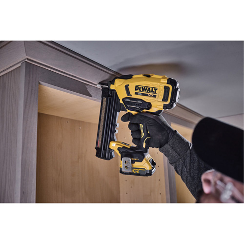 Cloueuse de finition sans fil cal 18 XR, 20 V, Lithium-ion Equipex