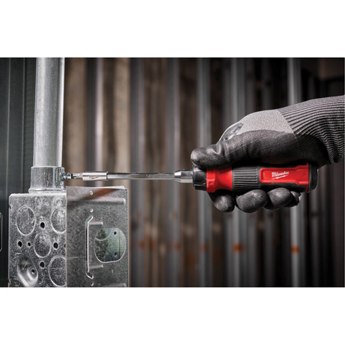 Tournevis &agrave; cliquet 14-en-1 &agrave; embouts multiples avec porte-embout de 1/4", 10-11/100" lo, Prise Coussin&eacute;e Equipex