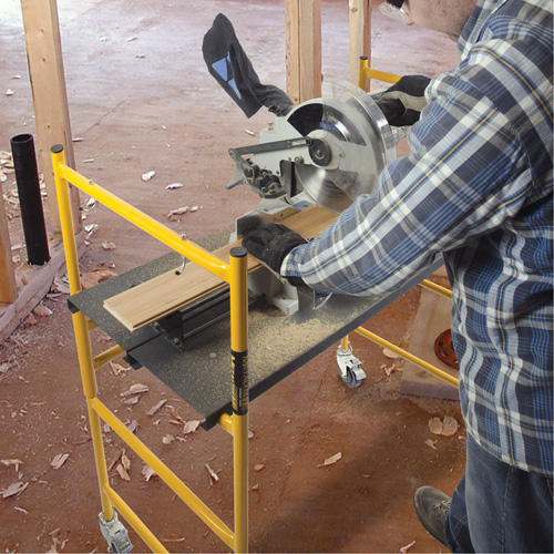 Ensemble de petit &eacute;chafaudage de base de 4' Jobsite Series, Cadre Acier, 41" p x 45-3/4" h Equipex