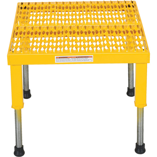 Plate-forme ajustable Step-Mate, 1 marche(s), 23-1/2" la x 19-9/16" lo x 16-1/2" h, Capacit&eacute; 500 lb Equipex